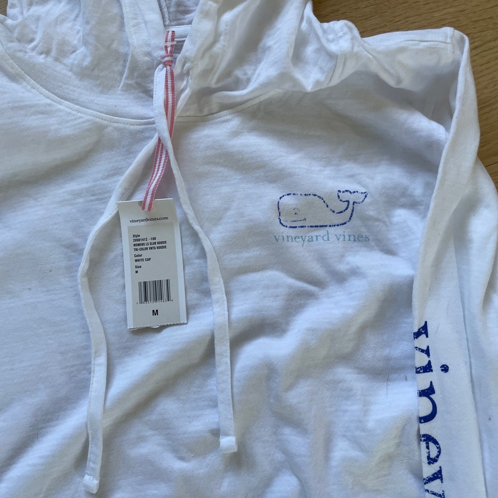 Vineyard Vines White Hooded Long Sleeve Tee with Blue Logo New with tags - Picture 2 of 4